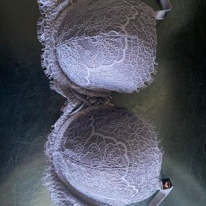 Brand New Victoria’s Secret Bra 34dd